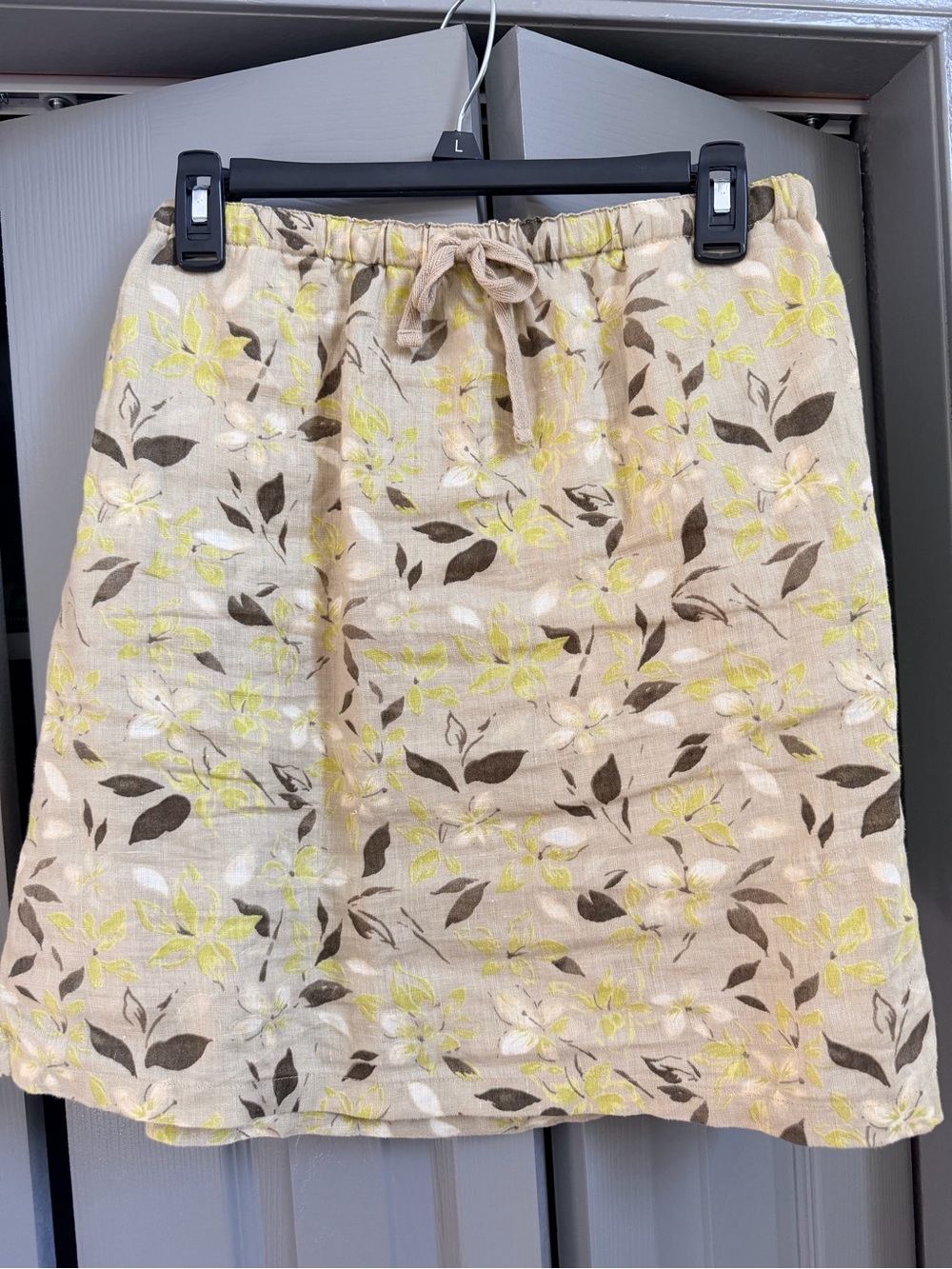 Ann Taylor 100% Linen Beige Floral A-Line Skirt with Yellow Accents